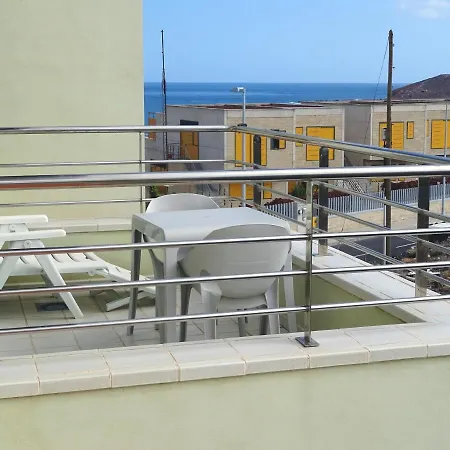 Apartamento ático Residencial Patios, Playa Médano, Zona Windsurf